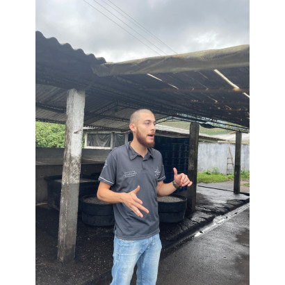 Le producteur de la ferme Renacer